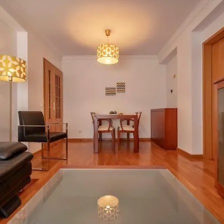 Apartament River Village